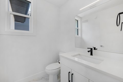 1265PondsAve,Kelowna(21of45)