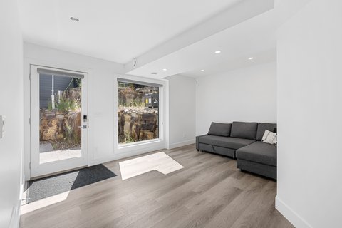 1265PondsAve,Kelowna(41of45)